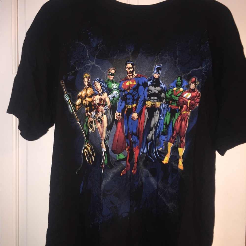DC t-shirt